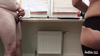 Sharing my Wifey with Guest. Fellatio inside Front of Hubby. Cuckold Watching.