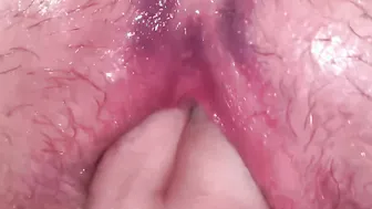 Fingers my Booty and Squirting
