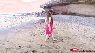 Amateur Nailed With Adorable Young bimbos On The Beach –