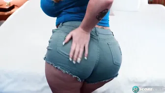 Sexy butt hollywood holly wood the gigantic bust out
