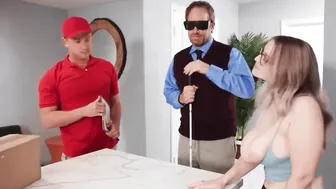 Chubby ex-wife fuck by delivery bro