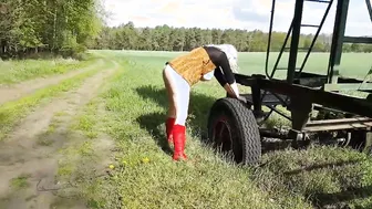 Frivol Shooting Public Mandy