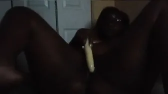 Naejae Quietly Squirts into Bedroom