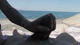 Outside beach jizzed compilation - French Amateur MissCreamy