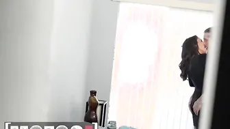 (Ashly Andersons) Head Getting (Brick Danger) Going So He Puts His Huge