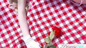 Camel Toe porn video – Slender Blonde Kenzie Reeves beauty Picnic Screwed With bf S1:E10