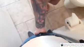 BTSporno-Gigantic penis bj with Cutie dark haired Jae Lynn