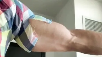 Bicep sleeve destruction