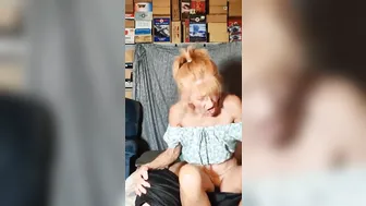 Old chick Taking A Riding Getting Banged