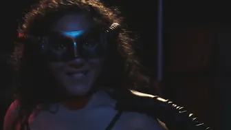Twisted therapist makes teenie face her fears with a double penetration