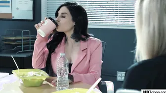 Newbie secretary having lesbo sex with arrogant boss mom - Joanna Angel