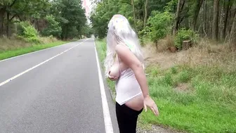 Flashing Titted and Topless Outside Blond chick Outside