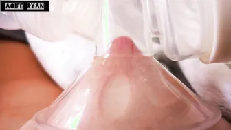 Tit Pumping to the Sweet Sound of Birds