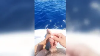 Sborata Su Piedi Perfetti inside Mezzo Al Mare