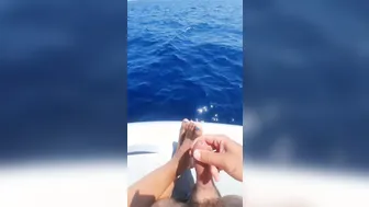Piedi Ragazze porn video – Sborata Su Piedi Perfetti inside Mezzo Al Mare