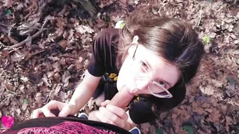 Real outdoors sex with a thin babe inside a forest grove of