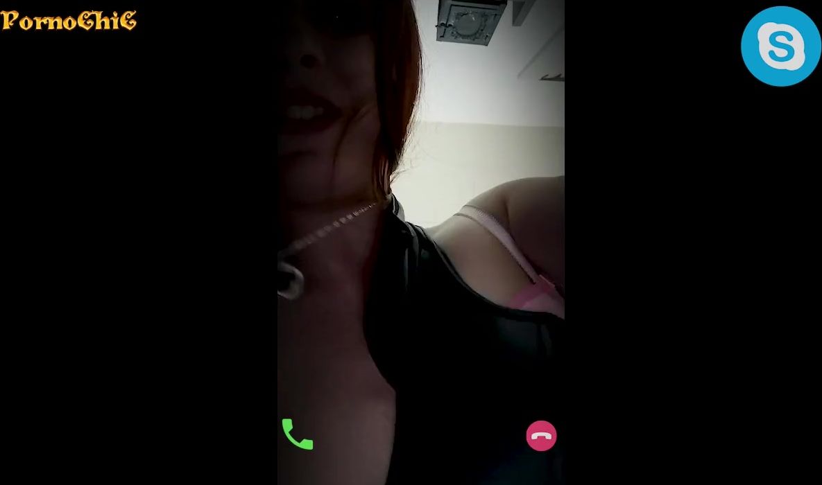 She makes her hubby cuckold live on skype 4kPorn.XXX