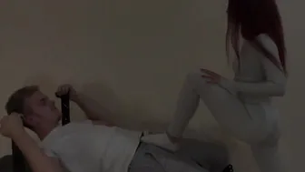 Full Weight Kinging inside Yoga Leggings instead of Exercising