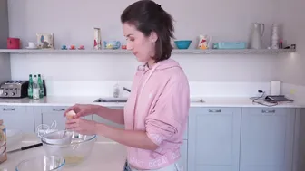 Je Cuisine et me Déshabille Chez Des Amis
