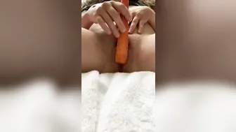 Lusty Hoe with Huge Natural Jugs Fucks herself with Carrot to Squirting Orgasm