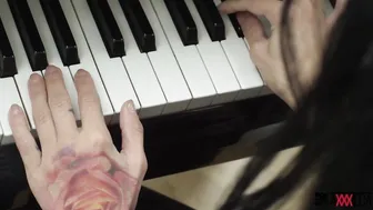 Mexican piano professor Jack Escobar takes advantage of the situation and fucks