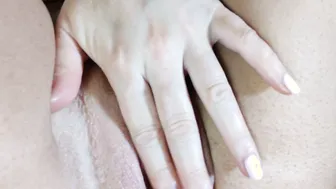 Blue Eyed Blonde cant help but Grope herself and Stretched her Vagina Lips