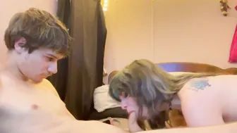 Thirsty Hoe wants to Suck Cock