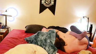 BBW Warm under the Covers Getting Heated up by Professional Clitoris Licking Socks come Off