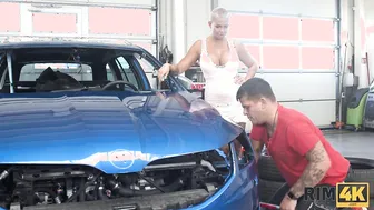 RIM4K. Rim Job turned the vehicle mechanic on and he was