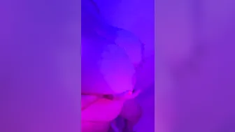 Bouncing Boobs porn video – Bouncing Titted into the Shower