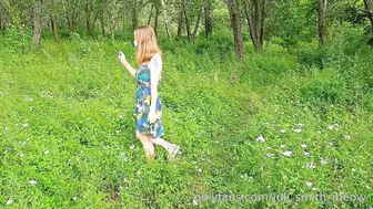 Stripping for a Walk inside the Park