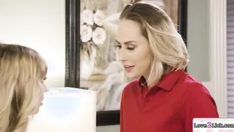 Blonde gfs have makeup sex and lick butt