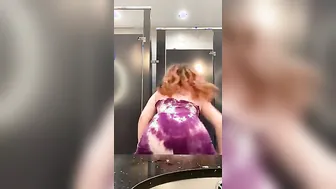 Hot Thick Ginger Twerking