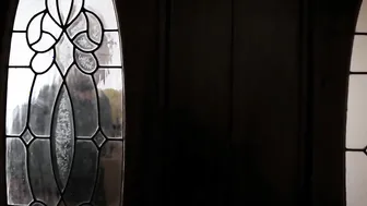 Big Boobed milf rather bangs home invador than leaving her house