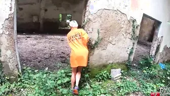 Babe Prisoner Deep Sucking Off Penis and had Anal Sex on the Abandoned