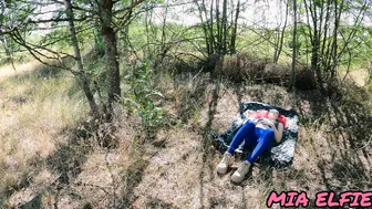 Hottie into Glasses with Pink Hair Loves Anal Sex and Getting a Lot of Sperm on her Face