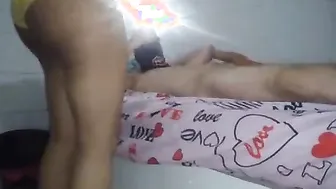 My friend rests for a while and I pick her up with