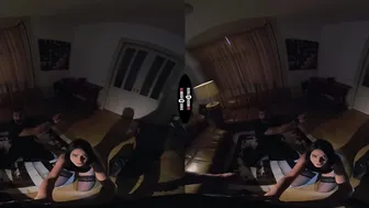 DARK ROOM VR - Dark Hair into her own Element