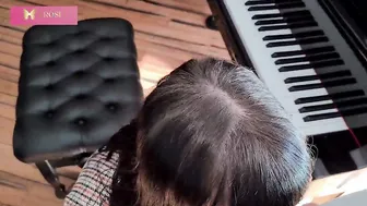 this piano professor loves to suck dick