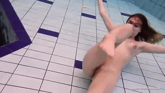 Firm huge breasts and red dress underwater on Duna Bultihalo