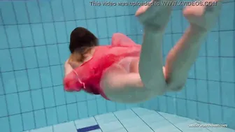 Firm huge breasts and red dress underwater on Duna Bultihalo