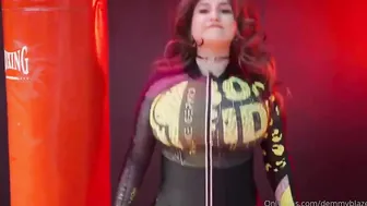 lady has some tits
