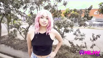 Sasha is a party cheerleader who receives financial aid inside exchange for