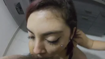 Mi Vecina Acepta Follar Sin Condón En La Cocina Su Marido Esta Trabajando Cuarentena En
