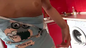 Kitchen sex with an teen-year-older women