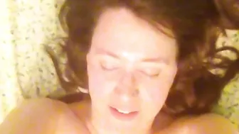 Kittys Selfie Orgasm