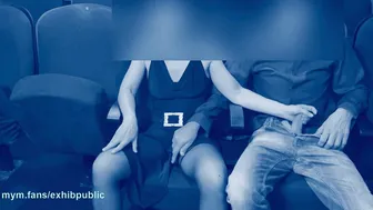 Orgasm et éjaculation Dans un Cinéma Outdoors