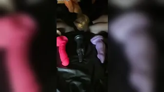 Size porn video – Unwrapping and presentation of our BadDragon Orochi Hugest