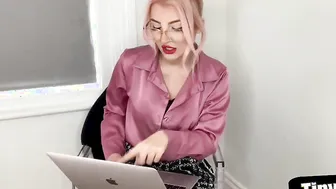 SPH Web Cam Domme Rating and Humiliating Small Penis Submissions