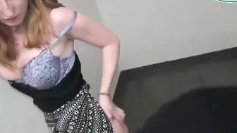 Ficken porn video – Deutsche Mom laesst sich im Flur von Nachbarn ficken